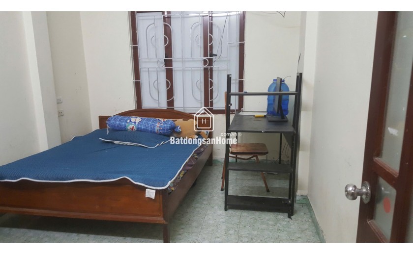 Cho thuê ở gia đình, nhóm nhà ngõ ô tô 147 Tân Mai 5 tầng, 3 ngủ, chỉ 8.5 triệu vào ngay
